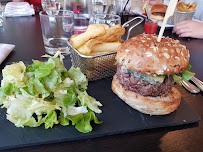 Hamburger du Restaurant français Chez Charlotte à Podensac - n°2