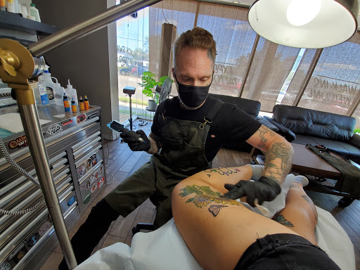 Tattoo Shop «Black Swan Tattoo», reviews and photos, 2947 Florida Ave S, Lakeland, FL 33803, USA