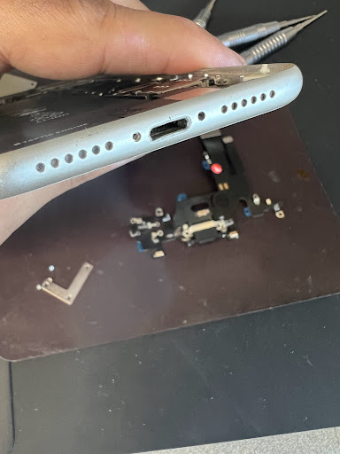 Virus Mobile Computer Repair image