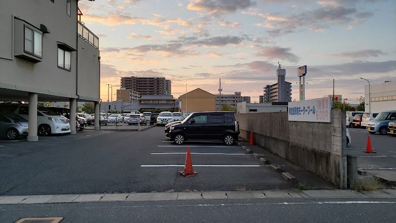 新倉敷駅前モータープール