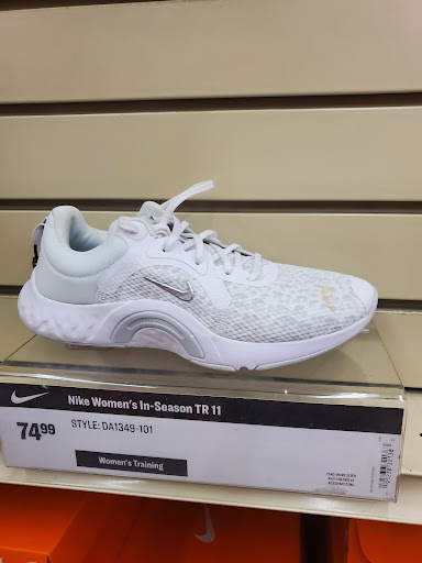 Sporting Goods Store «Academy Sports + Outdoors», reviews and photos, 4232 Ambassador Caffery Pkwy, Lafayette, LA 70508, USA