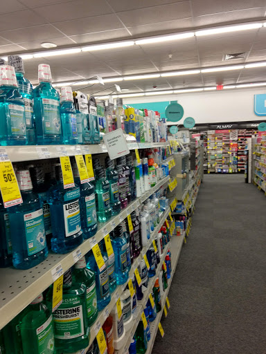 Drug Store «CVS», reviews and photos, 3950 W Devon Ave, Lincolnwood, IL 60712, USA