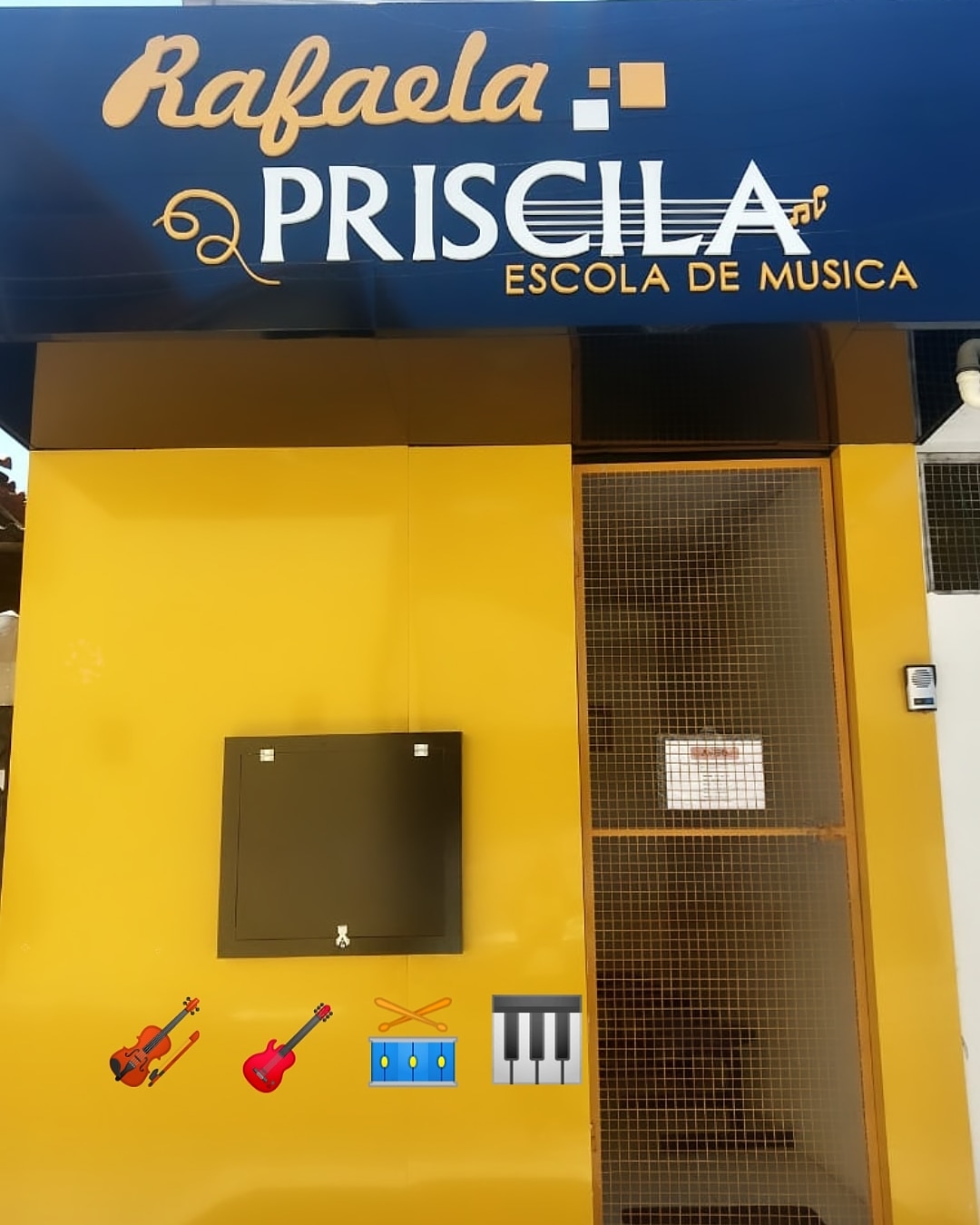 Escola de Música - Rafaela Priscila