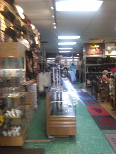 Western Apparel Store «Country General Store», reviews and photos, 6279 Van Nuys Blvd, Van Nuys, CA 91401, USA