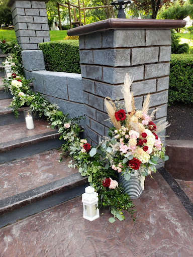 Florist «Crystals Flowers & Gifts», reviews and photos, 17314 Pacific Ave S, Spanaway, WA 98387, USA