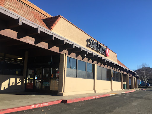 Grocery Store «Safeway», reviews and photos, 14922 Olympic Dr, Clearlake, CA 95422, USA