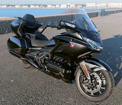 PRESTIGE AZUR MOTO TAXI à Cannes