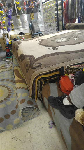 Shopping Mall «Great Western Shopping Center», reviews and photos, 240 N Wilson Rd, Columbus, OH 43204, USA