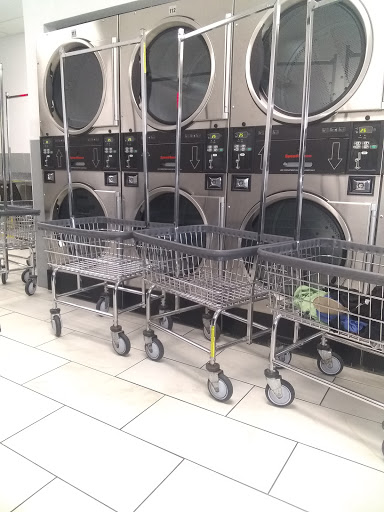 Laundromat «Elk Grove Launderland», reviews and photos, 8767 Elk Grove Blvd, Elk Grove, CA 95624, USA