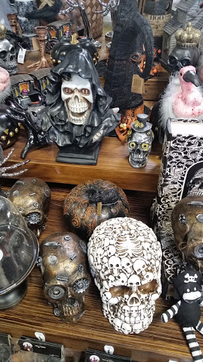 Hardware Store «Orchard Supply Hardware», reviews and photos, 19800 Ventura Blvd, Woodland Hills, CA 91364, USA