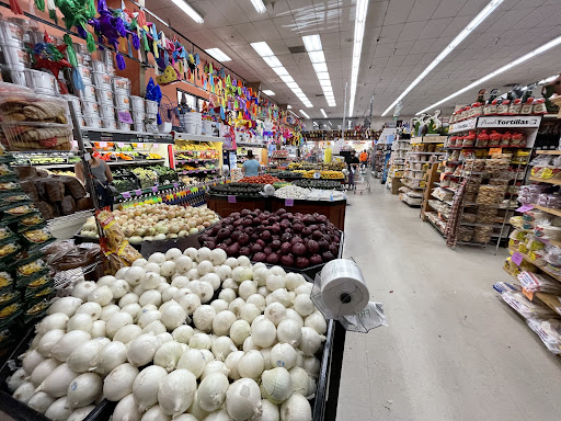 Supermarket «La Reina SuperMarkets», reviews and photos, 1357 E Louise Ave, Lathrop, CA 95330, USA