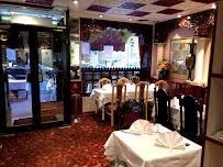 Atmosphère du Restaurant indien halal Restaurant Le palais de shah jahan Depuis 1987 à Paris - n°17