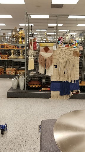 Clothing Store «Ross Dress for Less», reviews and photos, 1217 W State Hwy 114, Grapevine, TX 76051, USA