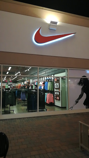 Shopping Mall «Grand Prairie Premium Outlets», reviews and photos, 2950 I-20 Frontage Rd, Grand Prairie, TX 75052, USA