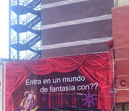 Maestro del Disfraz photo