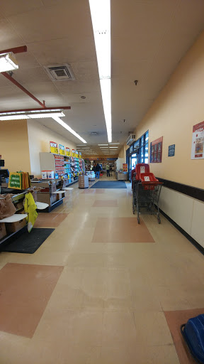 Grocery Store «Hannaford Supermarket», reviews and photos, 383 Wilson St, Brewer, ME 04412, USA