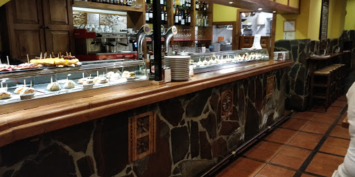 Antollos pinchos y vinos