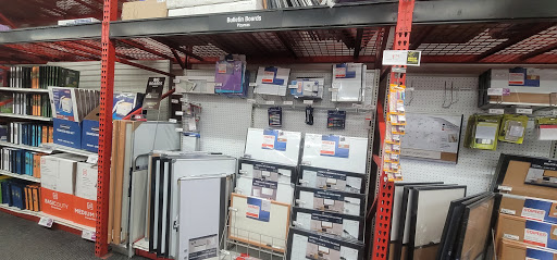 Office Supply Store «Staples», reviews and photos, 209-34 Northern Blvd, Bayside, NY 11361, USA