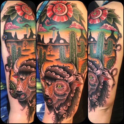 Tattoo Shop «12 Volt Tattoo Chico», reviews and photos, 194 E 8th St, Chico, CA 95928, USA