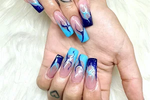 iNails and Spa image