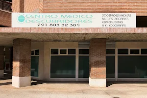 Centro Médico Descubridores image