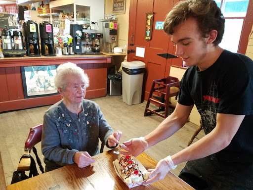 General Store «Barnard General Store», reviews and photos, 6231 VT-12, Barnard, VT 05031, USA