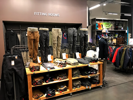 Camping Store «REI», reviews and photos, 6281 W 135th St, Overland Park, KS 66223, USA