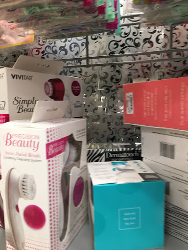 Department Store «T.J. Maxx», reviews and photos, 3445 Princeton Rd, Hamilton, OH 45011, USA