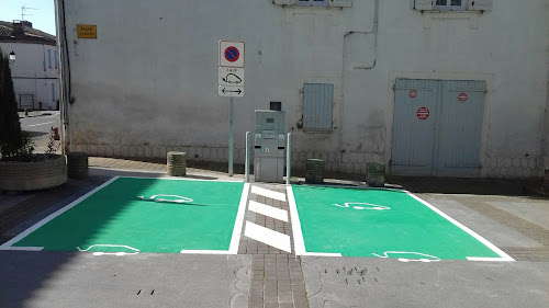 Borne de recharge de véhicules électriques Roulez Électrique En Haute-Garonne Charging Station Bouloc