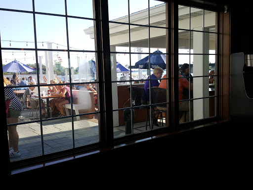 Bar & Grill «Jimmy Seas», reviews and photos, 1330 Marine St, Green Bay, WI 54301, USA