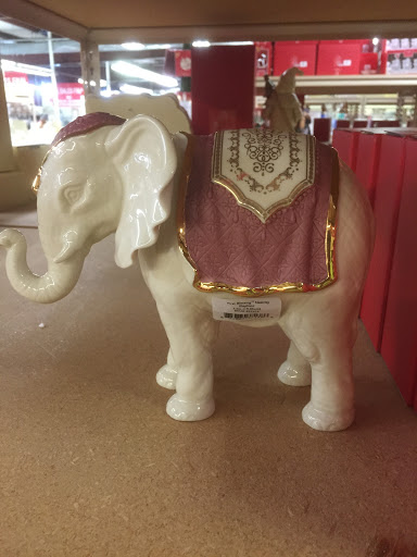 Outlet Store «Lenox Factory Outlet», reviews and photos, 402 E Main St, Mt Pleasant, PA 15666, USA