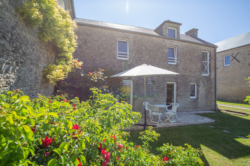 Lodge Gîtes La Ferme de Longues : Location maisons de vacances familiales proche plage Calvados vacances à la ferme avec animaux Longues-sur-Mer