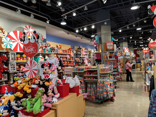 Toy Store «Disney Store», reviews and photos, E Golf Rd & N Meacham Rd, Schaumburg, IL 60173, USA