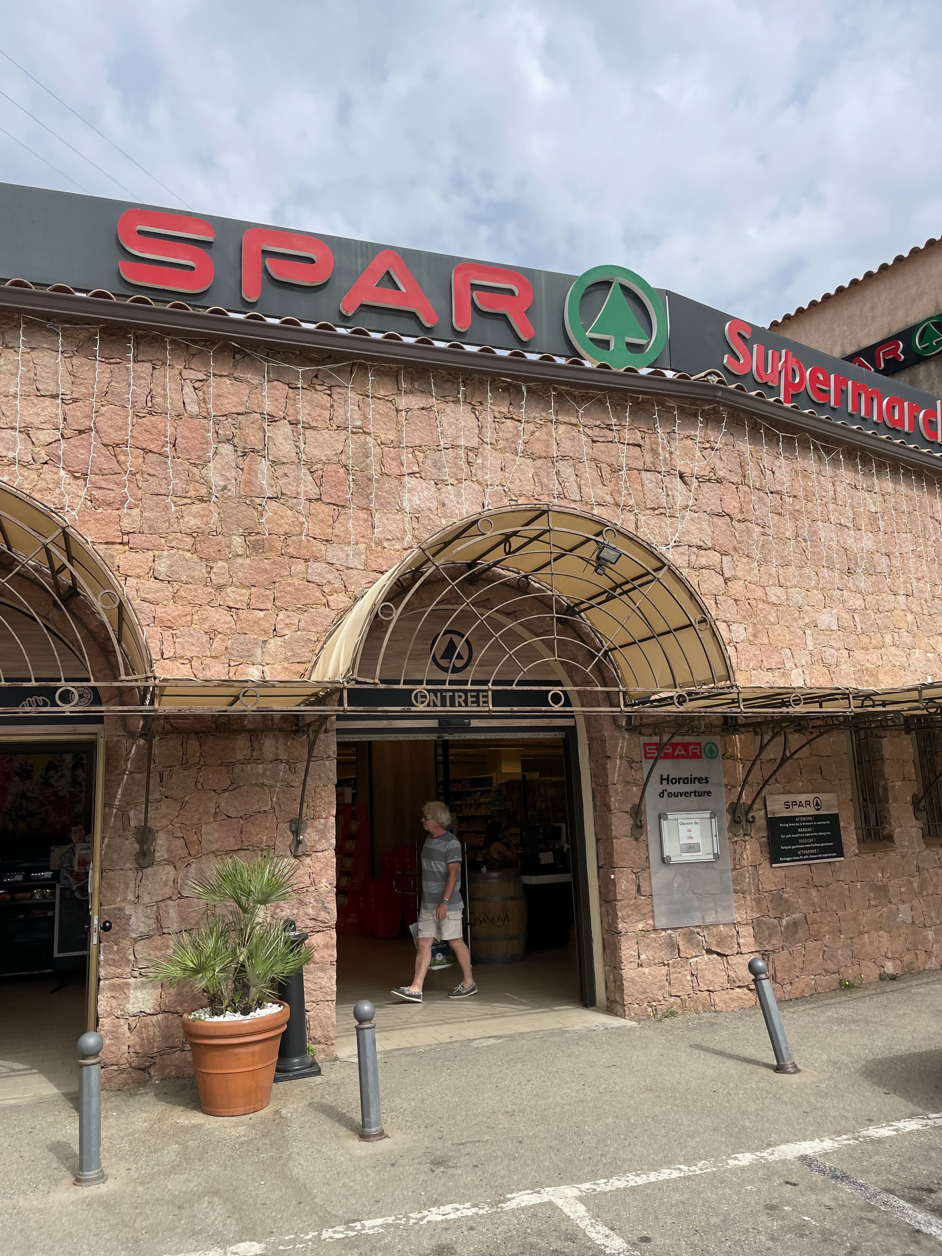 Photo n° 40 de l'avis de Nils.a fait le 22/06/2022 à 17:33