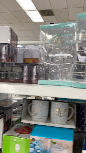 Clothing Store «Ross Dress for Less», reviews and photos, 4408 Las Positas Rd, Livermore, CA 94551, USA