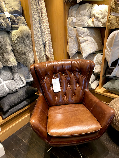 Furniture Store «Pottery Barn», reviews and photos, 160 Walt Whitman Rd #1115, Huntington Station, NY 11746, USA