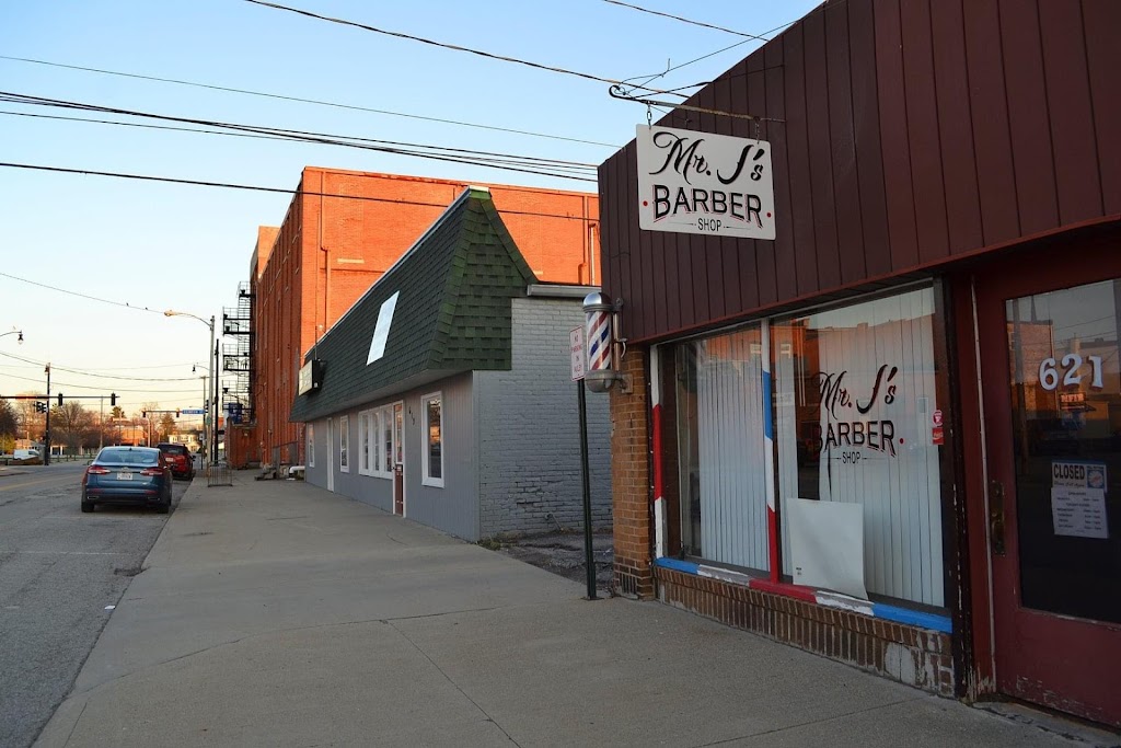 Mr. J's (ALL WALK-INS) 43512