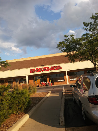 Book Store «Half Price Books», reviews and photos, 17145 W Bluemound Rd, Brookfield, WI 53005, USA