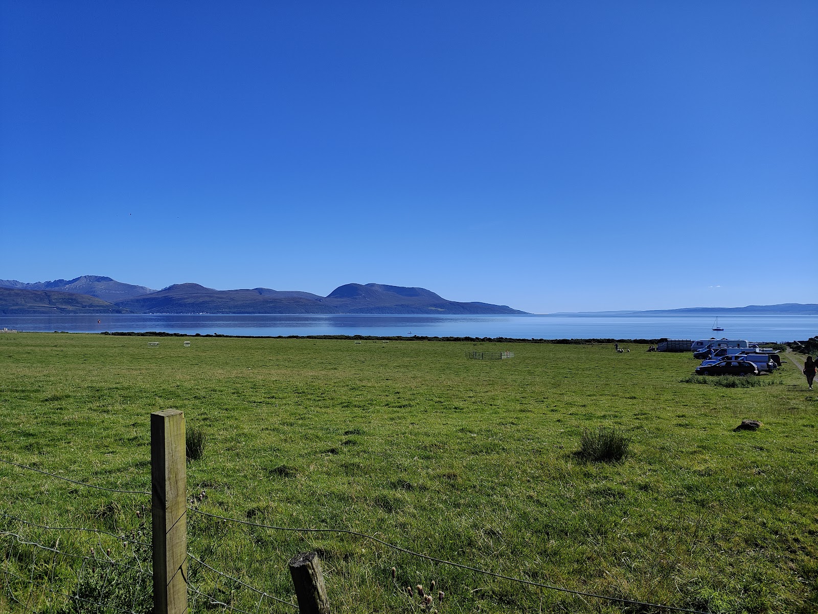 Photo de Skipness Castle Beach - bon endroit convivial pour les animaux de compagnie pour les vacances