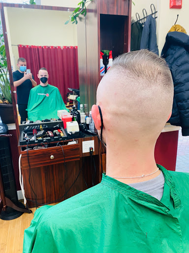 Barber Shop «TL Barbershop», reviews and photos, 1800 Wilson Blvd Unit 130, Arlington, VA 22201, USA