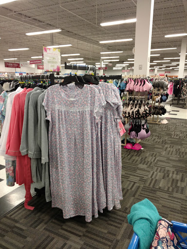 Clothing Store «Burlington Coat Factory», reviews and photos, 4247 Union Deposit Rd, Harrisburg, PA 17111, USA
