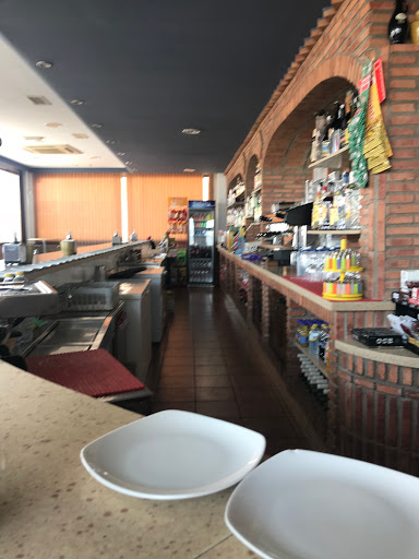 Cafeteria Bar Restaurante El Cruce