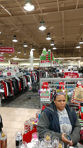 Clothing Store «Burlington Coat Factory», reviews and photos, 22331 Eureka Rd, Taylor, MI 48180, USA