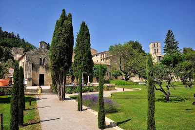 Université Européenne des Saveurs et des Senteurs UESS à Forcalquier