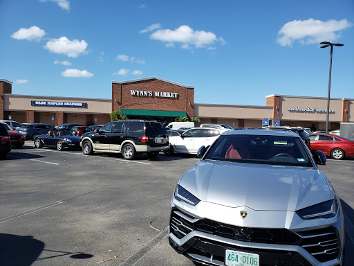 Grocery Store «Wynn’s Market», reviews and photos, 141 9th St N, Naples, FL 34102, USA