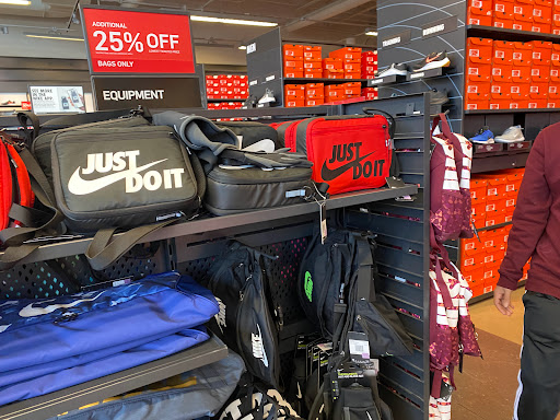 Clothing Store «Nike Factory Store», reviews and photos, 2910 W Loop 289 #805, Lubbock, TX 79407, USA