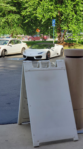 Tire Shop «Discount Tire Store - Chamblee, GA», reviews and photos, 4900 Peachtree Rd, Chamblee, GA 30341, USA