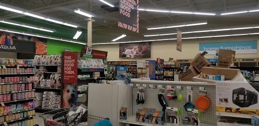 Pet Supply Store «Petco Animal Supplies», reviews and photos, 4751 W 29th St, Greeley, CO 80634, USA