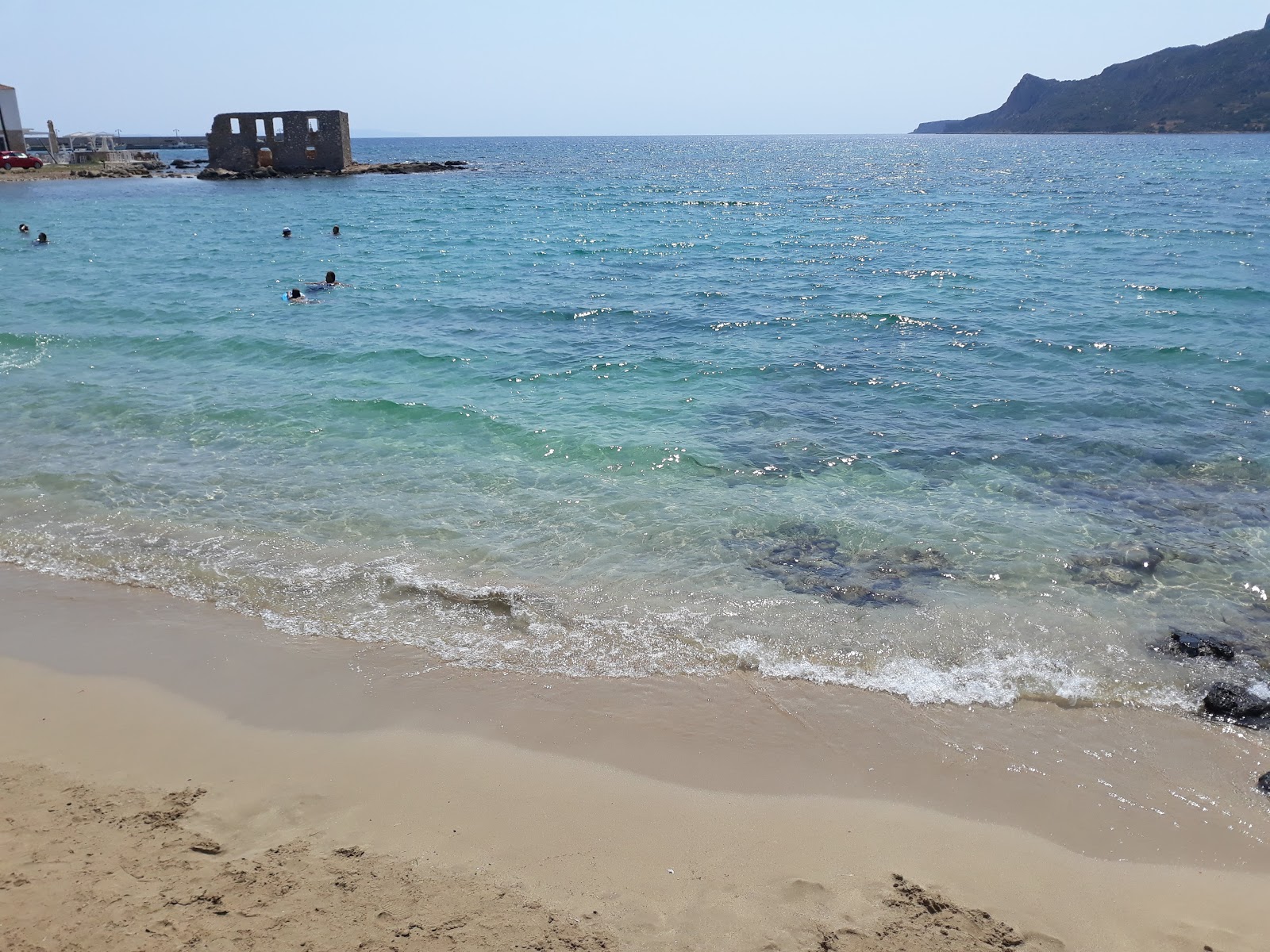 Plytra beach'in fotoğrafı çok temiz temizlik seviyesi ile