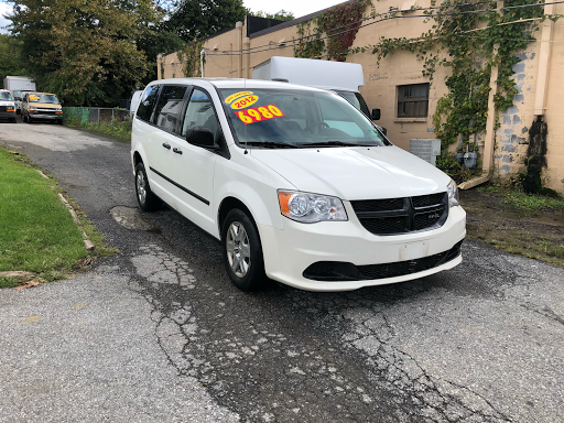 Motor Vehicle Dealer «Gordon Motor Cars LLC», reviews and photos, 510 Lancaster Ave, Malvern, PA 19355, USA